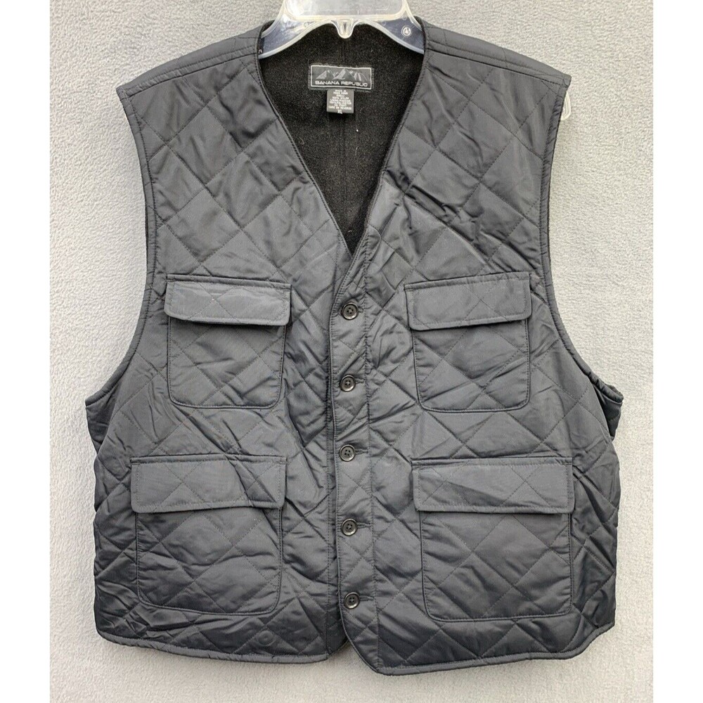Banana Republic Quilted Vest Men XL 100% Nylon Black Flap Pockets Padded Lining